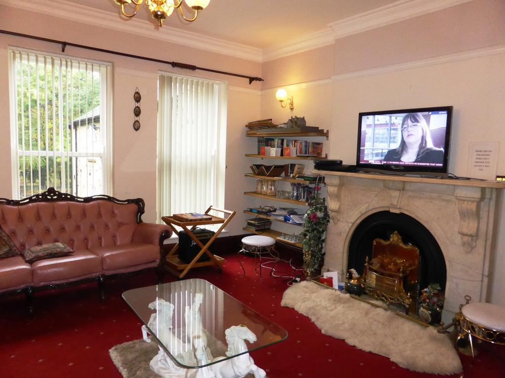 Old Vicarage Hotel Leeds Kültér fotó